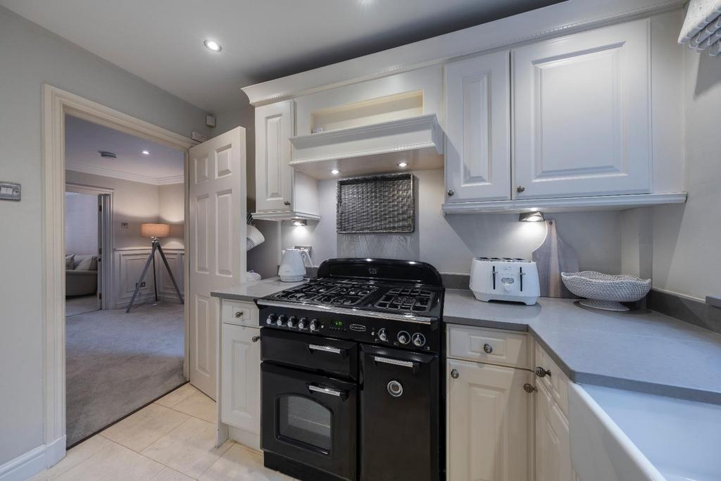 15 Millfield Lane-004.JPG
