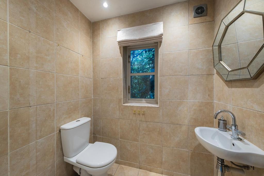 15 Millfield Lane-023.JPG