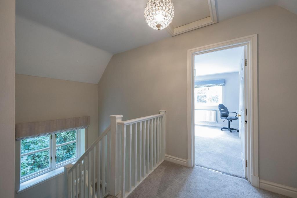 15 Millfield Lane-038.JPG