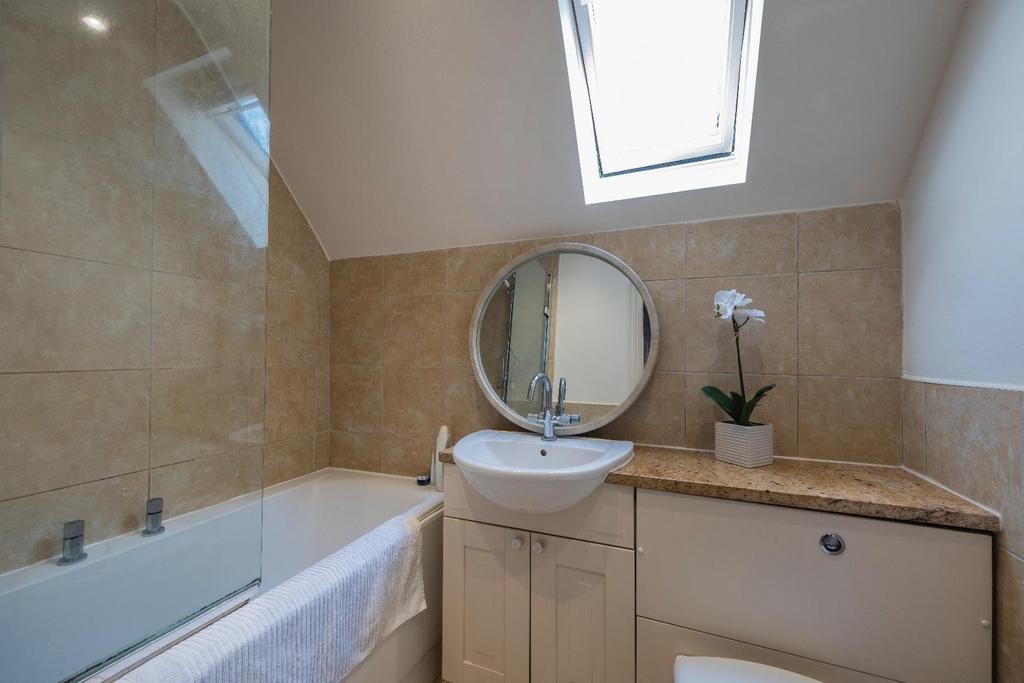 15 Millfield Lane-037.JPG