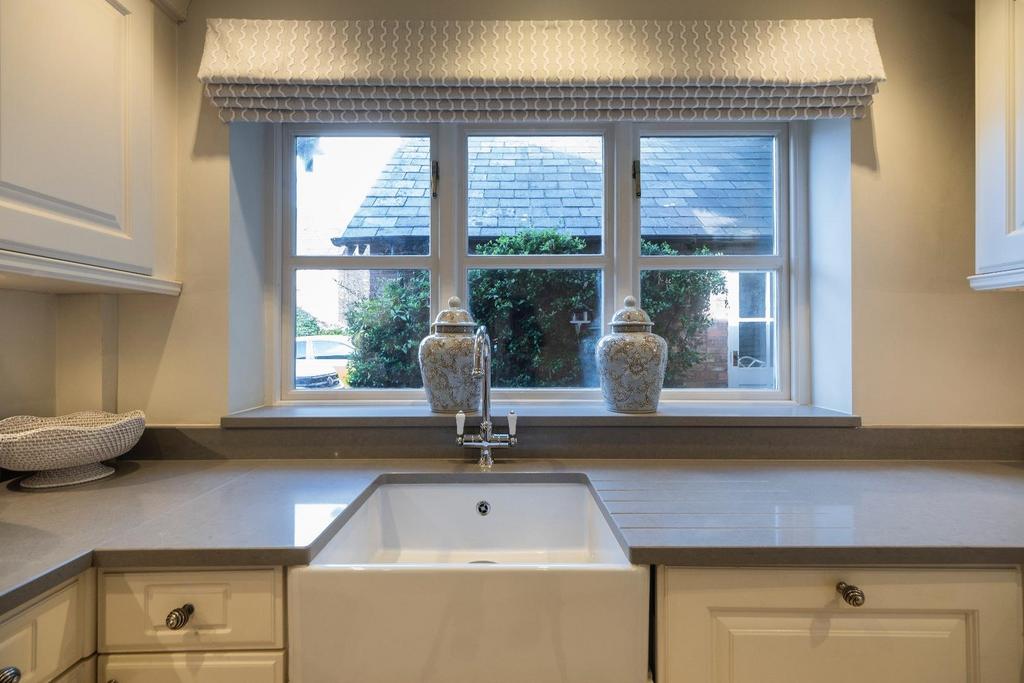 15 Millfield Lane-006.JPG