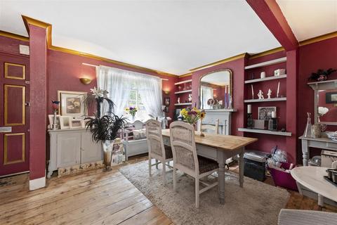 28 Dagmar Road, Windsor, SL4 1JL
