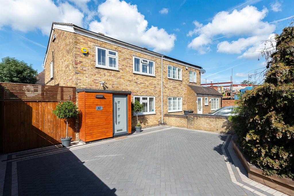 Burnt Ash Lane, Sundridge 3 bed semidetached house for sale £550,000