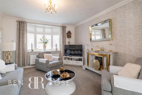 3 bedroom end of terrace house for sale - Windermere Street, Wigan