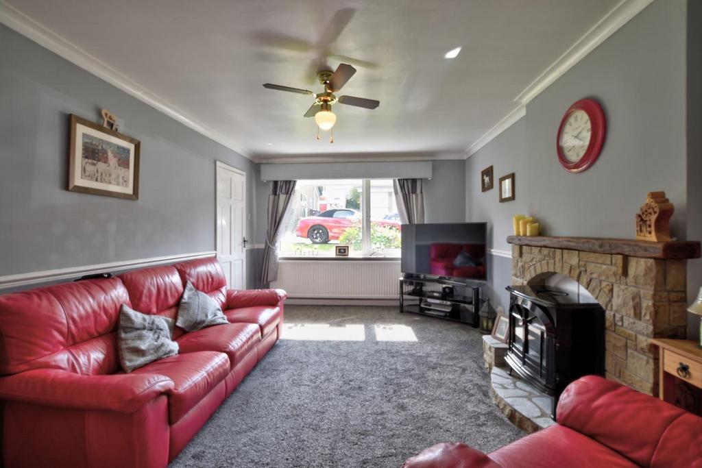 Buttermere Road, Burnley 3 bed semidetached house for sale £215,000