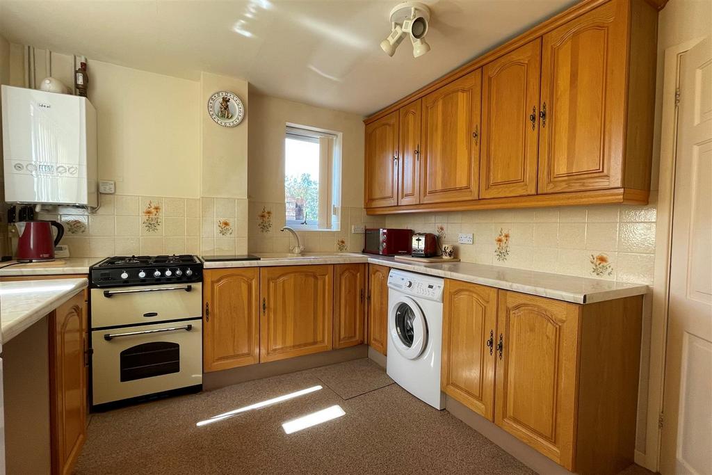 Langley Crescent, Oldbury 3 bed detached house for sale £270,000