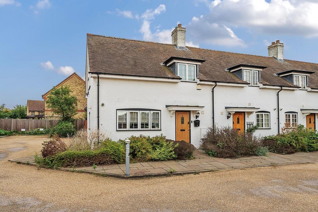 Three Tuns Close, Arlesey, SG15 3 bed end of terrace house for sale £