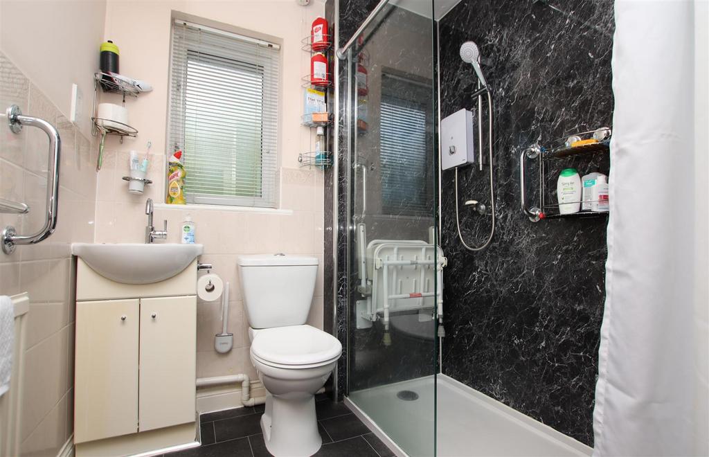 Shower Room.JPG