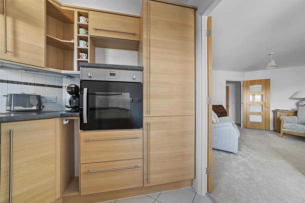 PT-Sheridans-17 Cross Penny Court-5.jpg