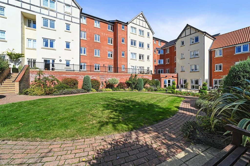 PT-Sheridans-17 Cross Penny Court-21.jpg