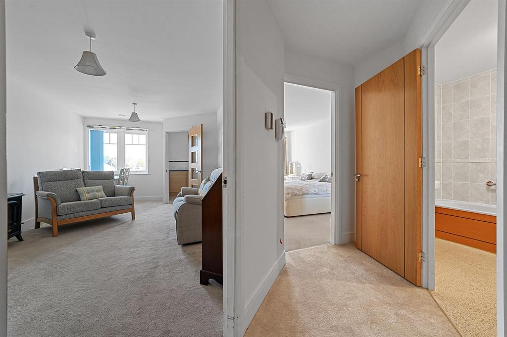 PT-Sheridans-17 Cross Penny Court-11.jpg