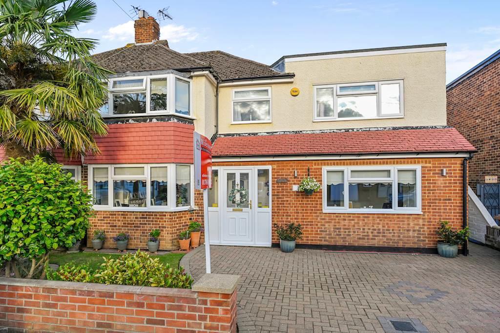 Edward Way, Ashford TW15 4 bed house for sale £595,000