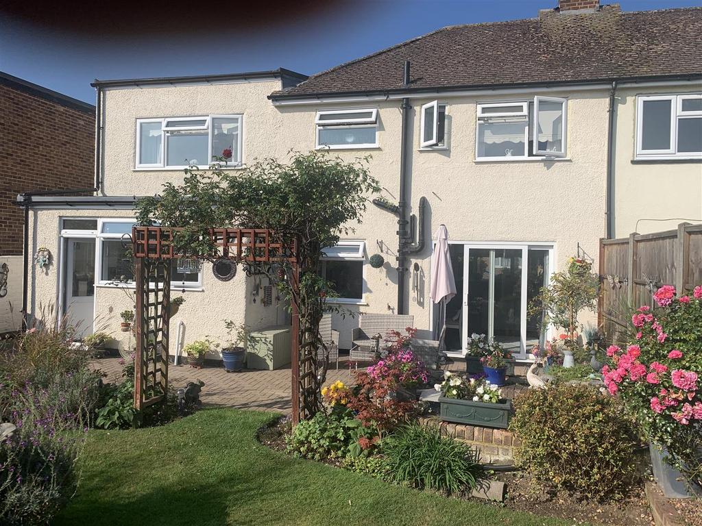 Back of House - Edwards Way.jpg
