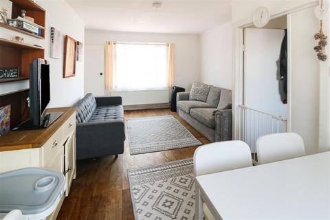 91 Rivermill, Harlow, CM20 1NU