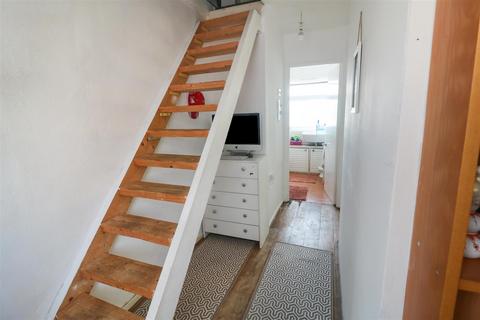91 Rivermill, Harlow, CM20 1NU