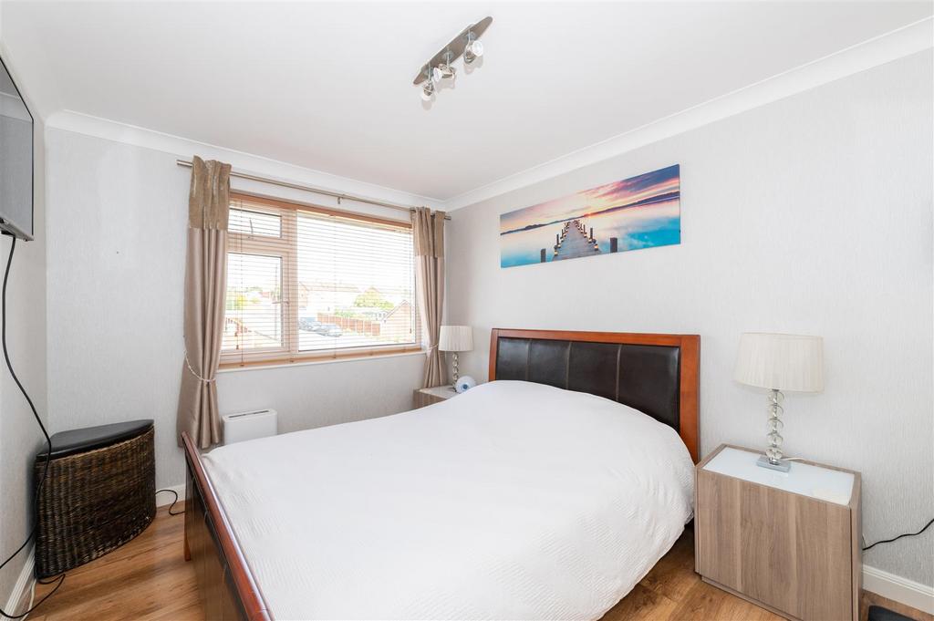32 Coningsby Drive - internal-2.JPG