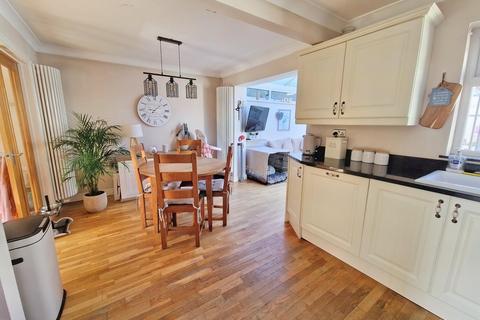 35 Eleanor Close, Pencoed, Bridgend, CF35 6RD