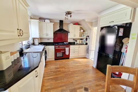 35 Eleanor Close, Pencoed, Bridgend, CF35 6RD