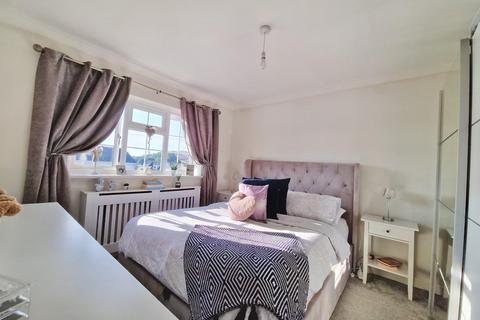 35 Eleanor Close, Pencoed, Bridgend, CF35 6RD