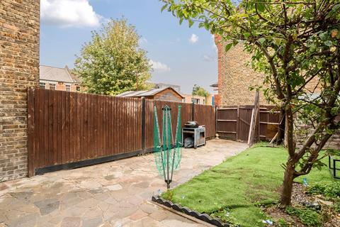 27 Barmeston Road, London, SE6 3BJ