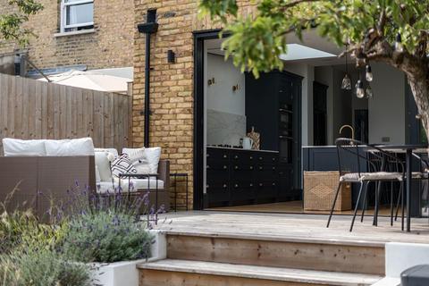 39 Ardfillan Road, London, SE6 1ST