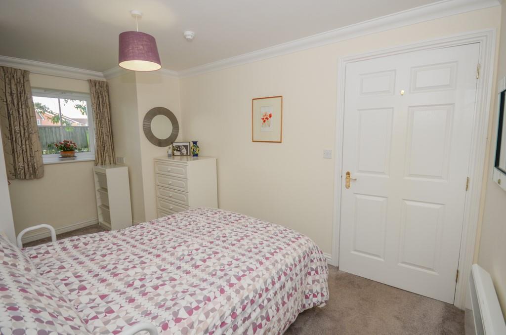 Bedroom pic 2.jpg