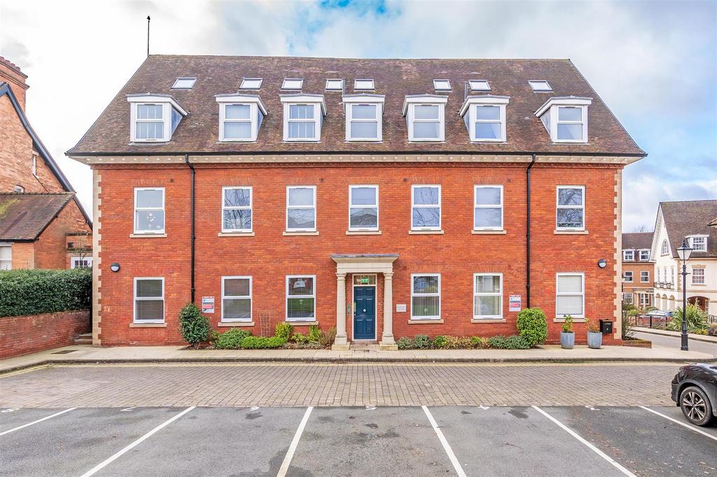 Consort House, Solihull 1 bed apartment £1,100 pcm (£254 pw)