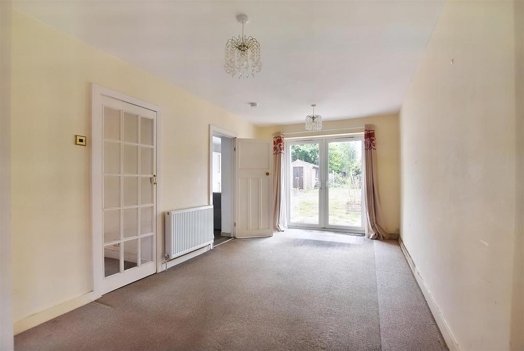 Sutton Road, Maidstone 4 bed detached house for sale £365,000
