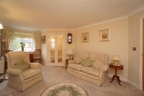 1 bedroom flat for sale - Ranulf Court, 60 Abbeydale Road South, Sheffield, S7 2PZ