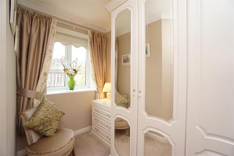 1 bedroom flat for sale, Ranulf Court, 60 Abbeydale Road South, Sheffield, S7 2PZ