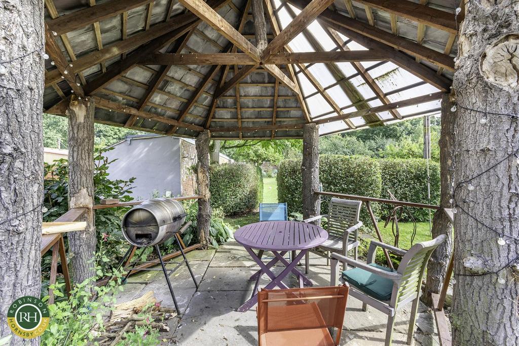 Sheltered bbq area