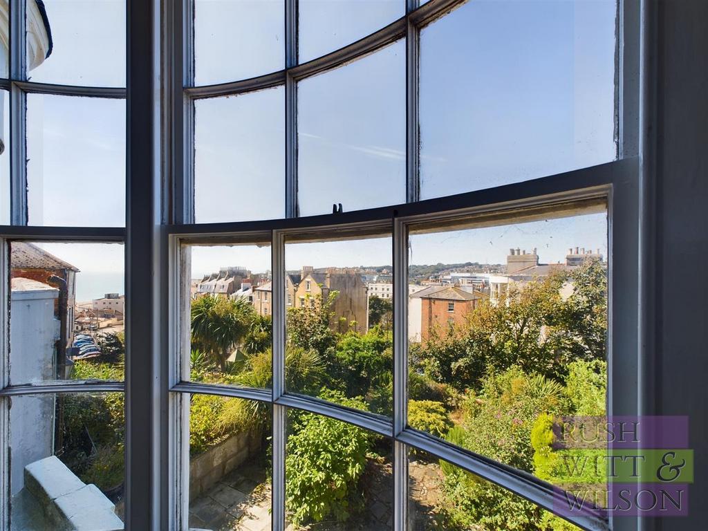 Castle Hill Road, Hastings 4 bed terraced house for sale £450,000