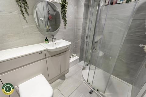18 Stone Font Grove, Doncaster, DN4 6UQ
