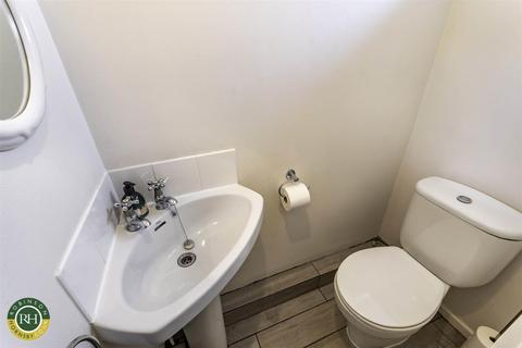 18 Stone Font Grove, Doncaster, DN4 6UQ