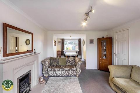 18 Stone Font Grove, Doncaster, DN4 6UQ