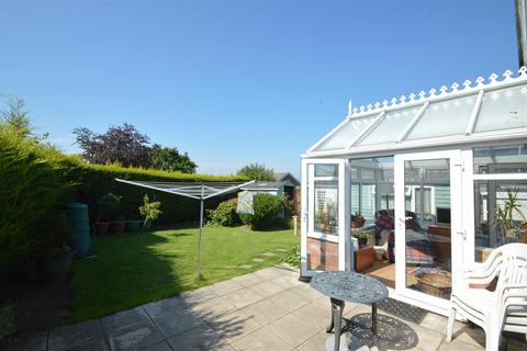 3 bedroom detached bungalow for sale - BINSTEAD