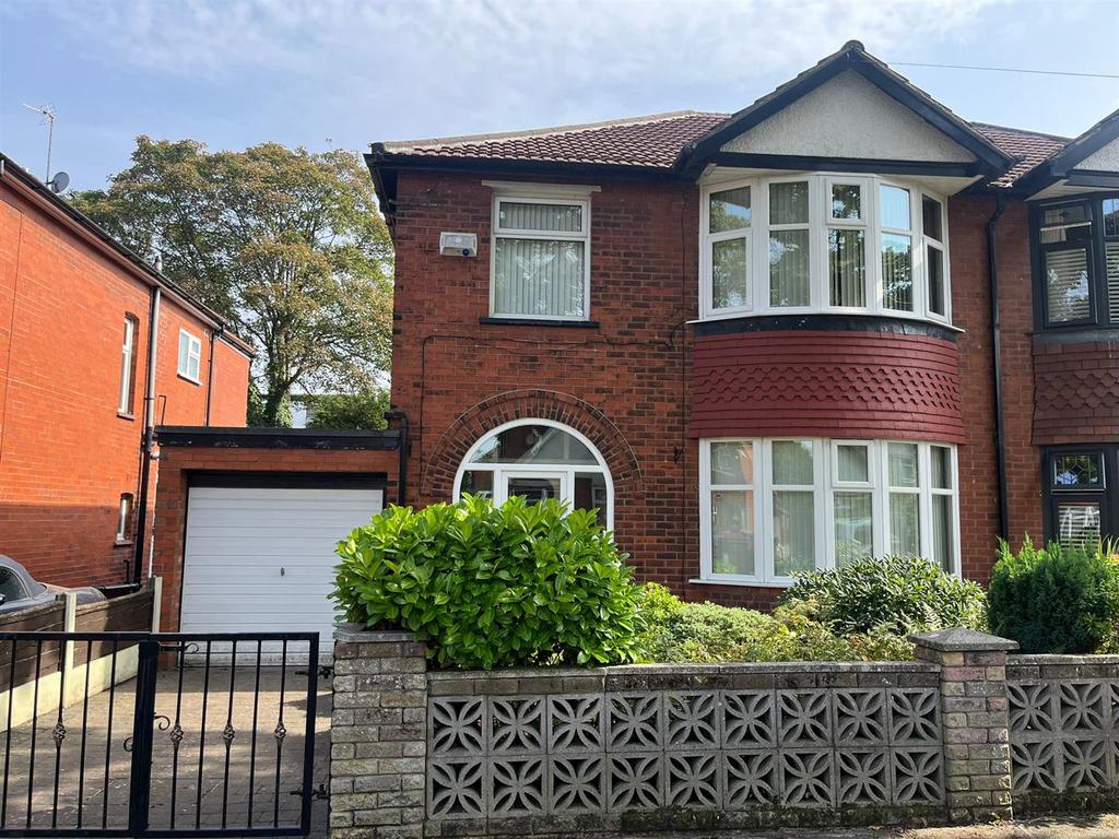 50 Hillingdon Road, Stretford... 3 bed house £410,000