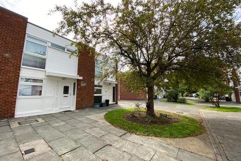 5 Brierley Close, London, SE25 4LT