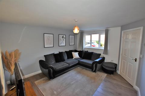 3 bedroom end of terrace house for sale - Vervain Close, Bicester