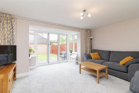 24 Bakers Close, Cotgrave, Nottingham, NG12 3RG