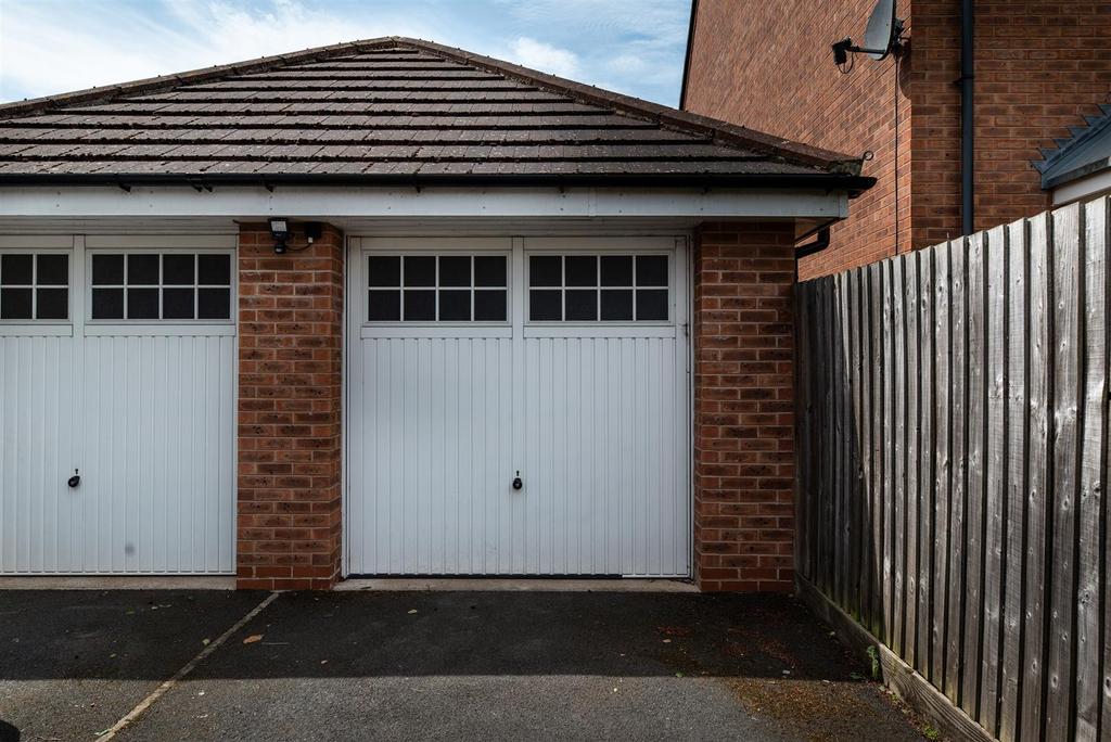 Single Garage