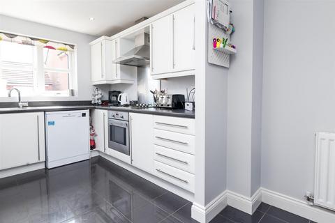 24 Bakers Close, Cotgrave, Nottingham, NG12 3RG