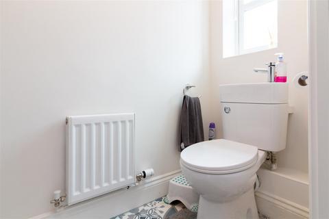 24 Bakers Close, Cotgrave, Nottingham, NG12 3RG