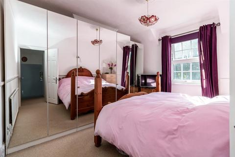 4 bedroom semi-detached house for sale, Loughborough Road, Ruddington, Nottingham