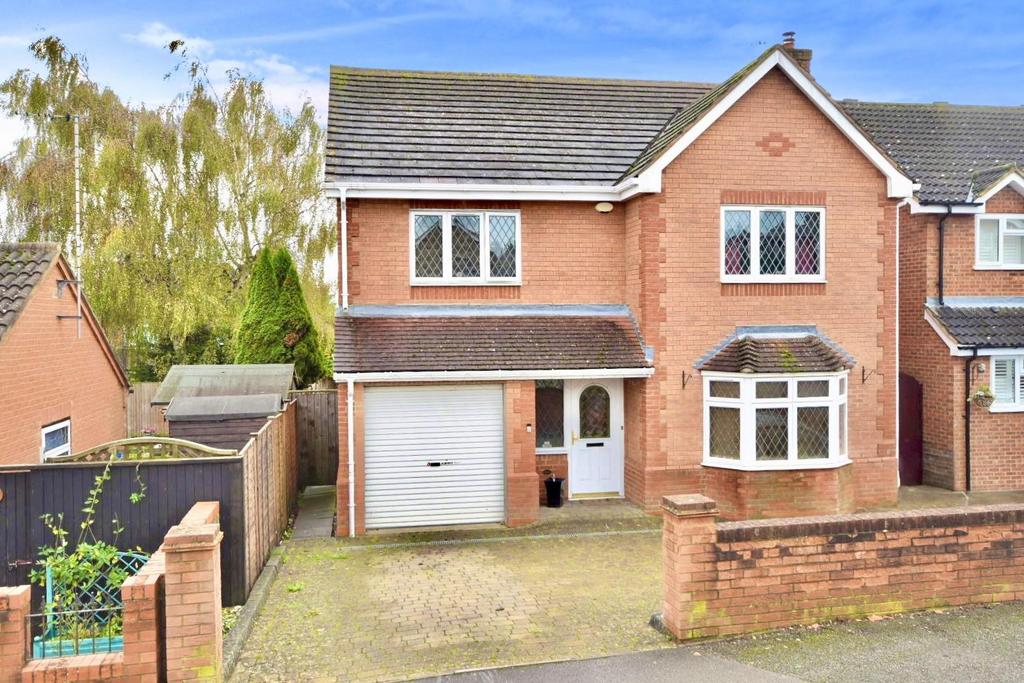 Grasmere Way, Linslade, LU7 2QH 4 bed detached house for sale £595,000