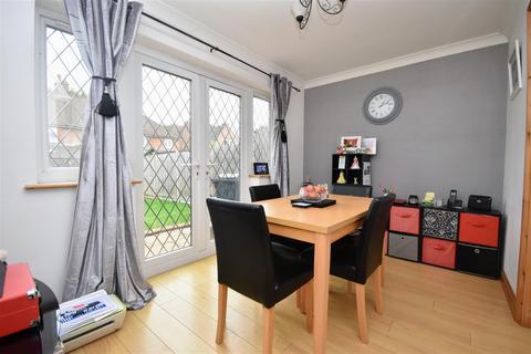 4 bedroom detached house for sale, Grasmere Way, Linslade, LU7 2QH