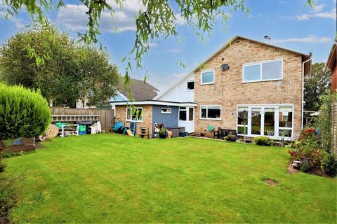 4 bedroom detached house for sale, The Verlands, Cowbridge, Vale Of Glamorgan, CF71 7BY