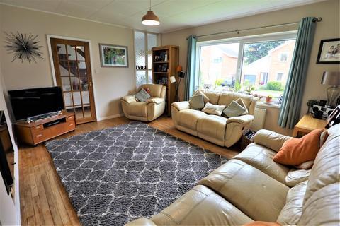 4 bedroom detached house for sale, The Verlands, Cowbridge, Vale Of Glamorgan, CF71 7BY