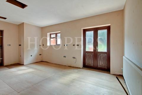 23 Paddock Road, London, NW2 7DH