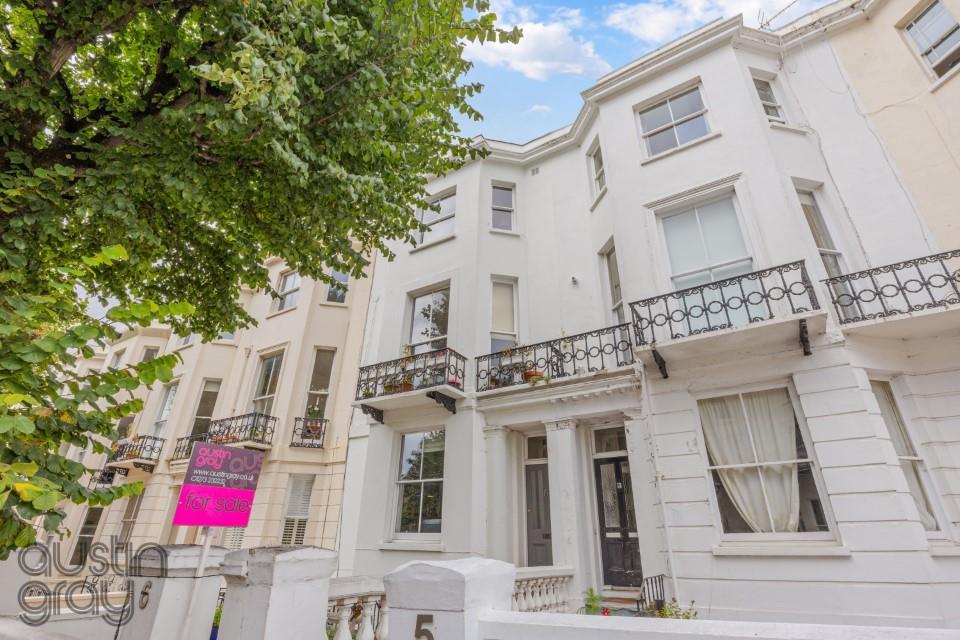 Goldsmid Road, Hove 2 bed flat for sale £425,000